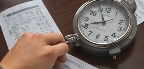 Qué son las tarifas de retraso y cómo evitarlas